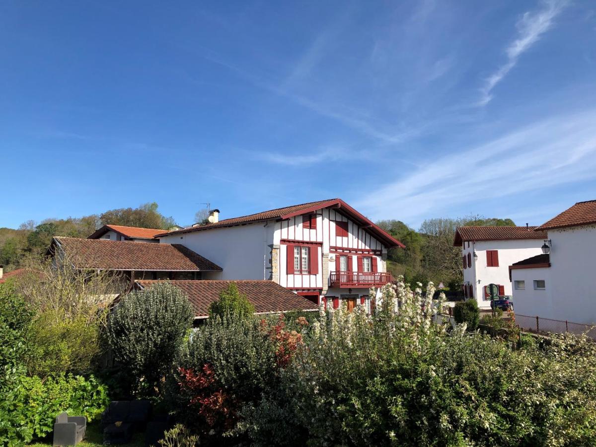 Hotel Ursula Cambo-les-Bains Bagian luar foto