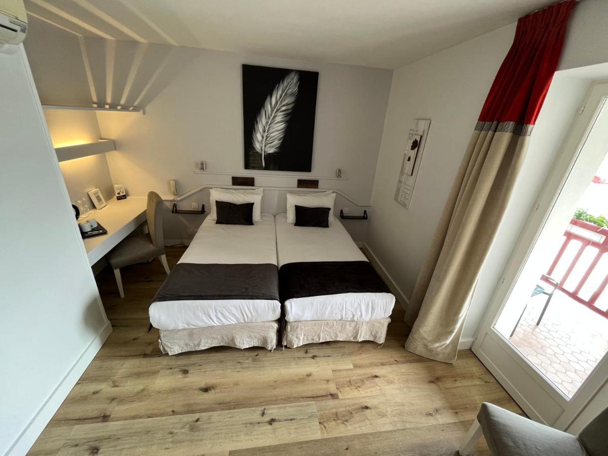 Hotel Ursula Cambo-les-Bains Bagian luar foto