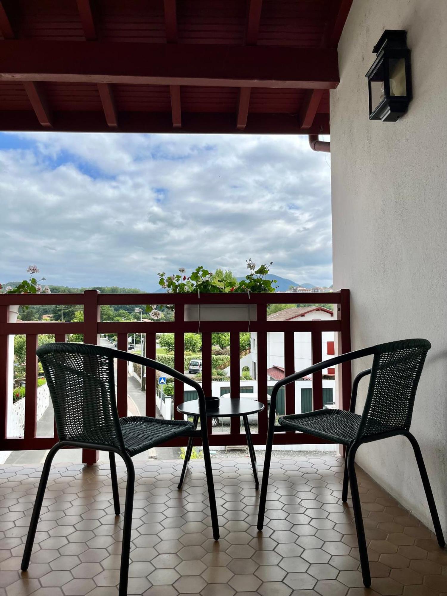 Hotel Ursula Cambo-les-Bains Bagian luar foto